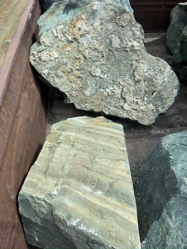 Ландшафтные глыбы зелёные 200-500 килограмм купить в Артёмовском