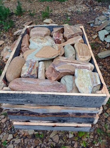 Златолит жёлтый, жёлто-зелёный глыбки и валуны для ланшафтного дизайна купить в Артёмовском