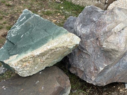 Камни для ландшафтного дизайна зелёные 10-60 килограмм купить в Артёмовском