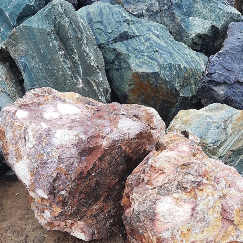 Ландшафтные глыбы красно-фиолетовые 200-1000 килограмм купить в Артёмовском