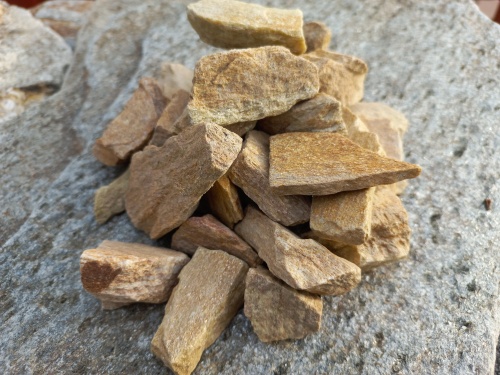 Златолит жёлтый декоративная каменная крошка купить в Артёмовском