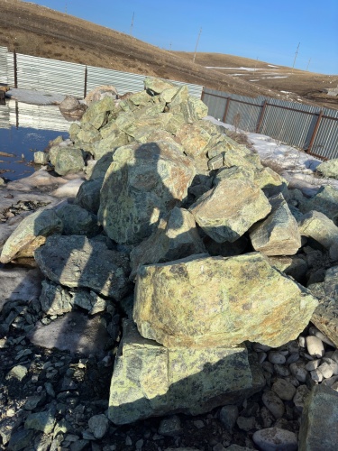 Камни для ландшафтного дизайна зелёные 10-60 килограмм купить в Артёмовском