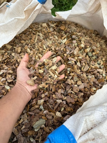 Златолит персиковый декоративная каменная крошка купить в Артёмовском