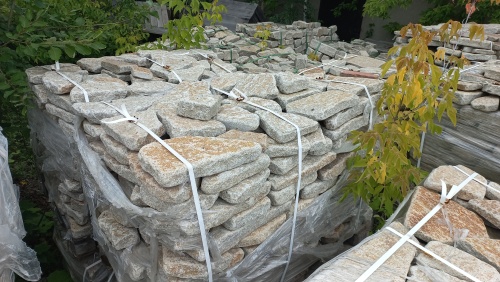 Гранитный плитняк галтованный для парковки купить в Артёмовском