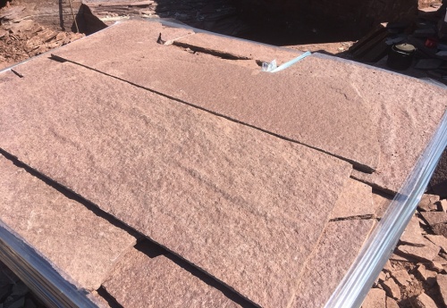 Плитняк лемезит бордовый для ступеней 20-25 мм купить в Артёмовском